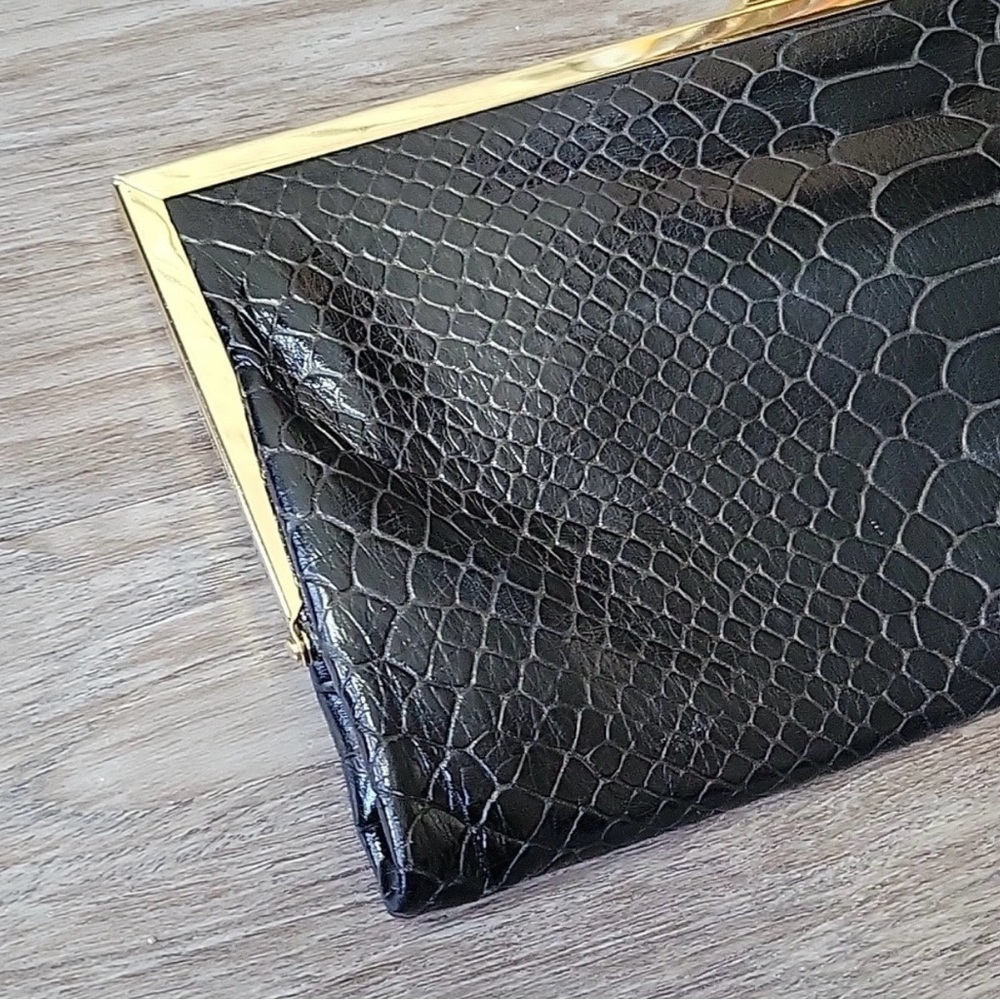 Hobo International Snakeskin Python Embossed Clut… - image 2